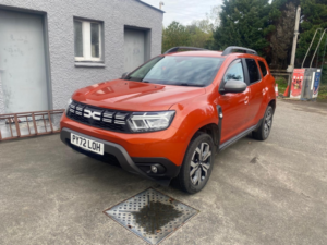 2023 Dacia Duster 1.3 Journey Tce 150 4x2 Edc My23 in Orange — image 3
