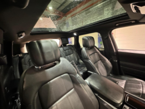 2021 Land Rover Range Rover Sport 3.0 D300 Mhev Hse Dynamic Black Auto 4WD Euro 6 (s/s) 5dr in Black — image 4