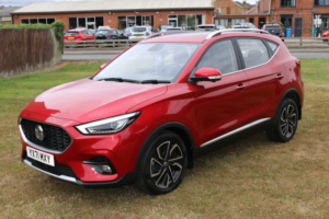 2021 MG MG Zs 1.0 T-Gdi Exclusive in Red — image 4