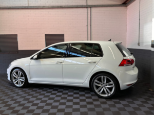 2016 Volkswagen Golf 2.0 Tdi Bluemotion Tech Gt Edition Hatchback 5dr Diesel DSG Euro 6 (s/s) (150 Ps) in White — image 6
