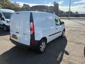 2019 Renault Kangoo 1.5 Ml19 Dci Energy Business Temperature Controlled 2dr Diesel Manual Fwd L2 H1 (112 G/km, 75 Bhp) in White — image 3