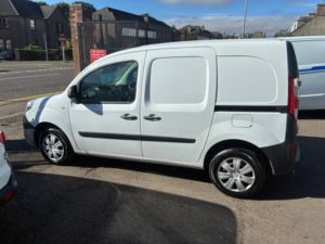 2019 Renault Kangoo 1.5 Ml19 Dci Energy Business Temperature Controlled 2dr Diesel Manual Fwd L2 H1 (112 G/km, 75 Bhp) in White — image 6
