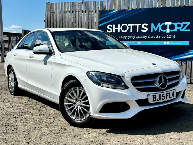 2015 Mercedes-Benz C Class 2.1 C220 Bluetec Se in White — image 1