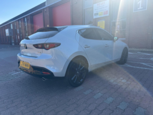 2025 Mazda Mazda3 2.5 E-Skyactiv-G Mhev Homura Auto Euro 6 (s/s) 5dr in White — image 4