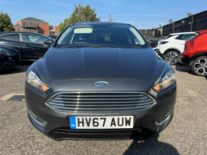 2017 Ford Focus 1.0t Ecoboost Titanium Auto Euro 6 (s/s) 5dr in Grey — image 4