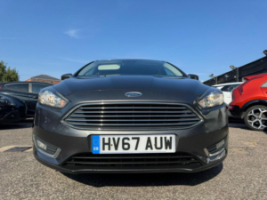 2017 Ford Focus 1.0t Ecoboost Titanium Auto Euro 6 (s/s) 5dr in Grey — image 6