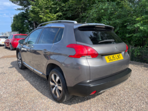 2015 Peugeot 2008 1.6 E-Hdi Allure SUV 5dr Diesel Manual Euro 5 (s/s) (92 Ps) in Grey — image 4