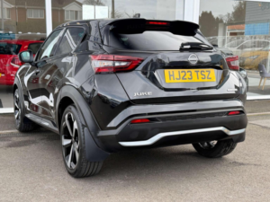 2023 Nissan Juke 1.6 Tekna Auto Euro 6 5dr in Black — image 2