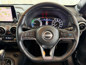 2023 Nissan Juke 1.6 Tekna Auto Euro 6 5dr in Black — image 4