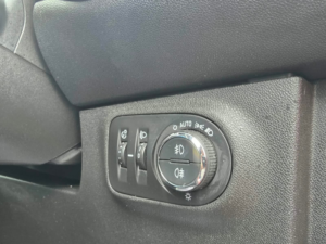 2019 Vauxhall Corsa 1.4i Energy Hatchback 5dr Petrol Manual Euro 6 (s/s) (90 Ps) in Red — image 6