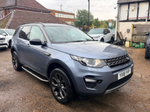 2018 Land Rover Discovery Sport Td4 Se Tech in Blue — image 6