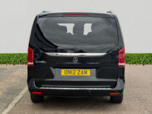 2020 Mercedes-Benz V-Class 2.0 V220d Sport MPV 5dr Diesel G-Tronic+ Euro 6 (s/s) Xlwb (163 Ps) in Black — image 6