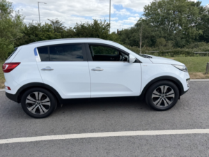 2013 Kia Sportage 2.0 Crdi Kx-3 in White — image 2