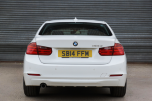 2014 BMW 3 Series 2.0 318d Se Saloon in White — image 5