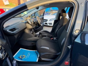 2015 Peugeot 208 1.0 Puretech Active Euro 6 5dr in Grey — image 5