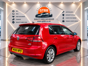 2015 Volkswagen Golf 2015 Golf 1.2 Tsi Bluemotion Dsg, Automatic in Red — image 2