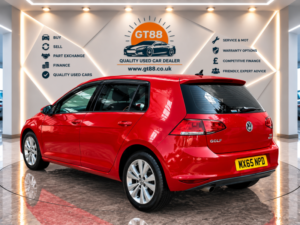 2015 Volkswagen Golf 2015 Golf 1.2 Tsi Bluemotion Dsg, Automatic in Red — image 4