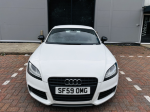 2010 Audi Tt 2.0 Tfsi S Line in White — image 4
