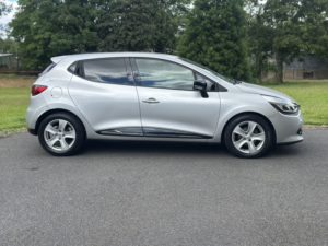 2014 Renault Clio 1.2 Dynamique Medianav 1.2 16v 75 in Silver — image 5