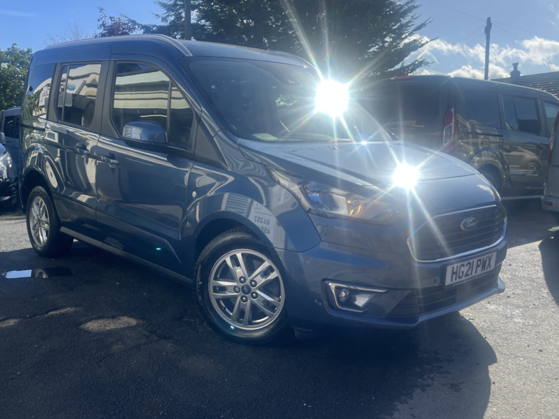 2021 Ford Tourneo Connect 1.5 Tourneo Connect Titanium Tourneo 1.5l Ecoblue 120ps Fwd 8 Speed Automatic in Blue — image 1