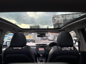 2021 Nissan Qashqai 1.3 Dig-T N-Motion Euro 6 (s/s) 5dr in Black — image 2
