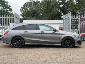 2015 Mercedes-Benz Cla 2.1 Cla220d Amg Sport Shooting Brake 7g-Dct Euro 6 (s/s) 5dr in Grey — image 4