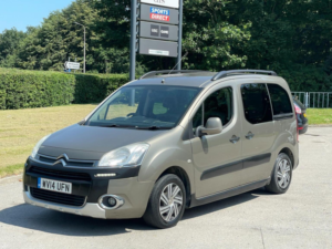 2014 Citroen Berlingo 1.6 E-Hdi Airdream Xtr Multispace MPV Etg6 Euro 5 (s/s) 5dr in Brown — image 3