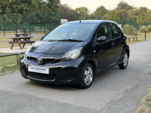 2010 Toyota Aygo 1.0 Vvt-I Black in Black — image 3