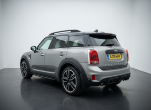 2019 MINI Countryman 2.0 Countryman Cooper S All4 Sport in Silver — image 5