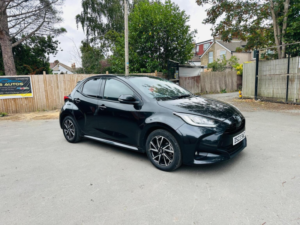 2023 Toyota Yaris 1.5 Vvt-H Design E-CVT Euro 6 (s/s) 5dr in Black — image 5