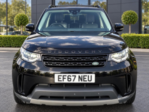 2017 Land Rover Discovery 2.0 Sd4 Hse Luxury Auto 4WD Euro 6 (s/s) 5dr in Black — image 2