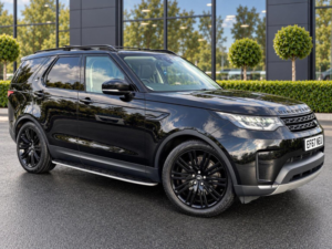 2017 Land Rover Discovery 2.0 Sd4 Hse Luxury Auto 4WD Euro 6 (s/s) 5dr in Black — image 4