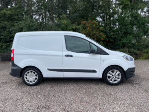 2016 Ford Transit Courier 1.5 Tdci Panel Van 4dr Diesel Manual L1 Euro 5 (75 Ps) in White — image 5