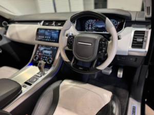2020 Land Rover Range Rover Sport 5.0 P575 V8 Svr Auto 4WD Euro 6 (s/s) 5dr in Black — image 2