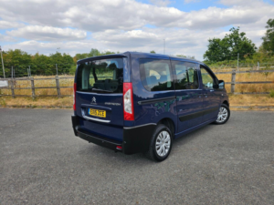 2015 Citroen Dispatch 2.0 Hdi Sx Combi Fwd L1 H1 5dr in Blue — image 6