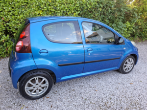 2012 Peugeot 107 1.0 12v Active in Blue — image 5