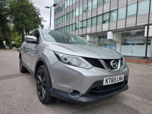 2016 Nissan Qashqai 1.2 Dig-T Tekna 2WD Euro 6 (s/s) 5dr in Silver — image 2