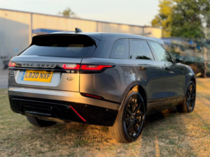 2020 Land Rover Range Rover Velar 2.0 D180 R-Dynamic Se Auto 4WD Euro 6 (s/s) 5dr in Grey — image 3