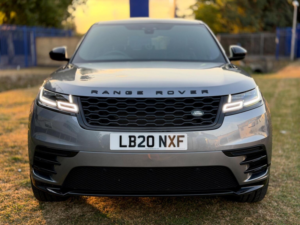 2020 Land Rover Range Rover Velar 2.0 D180 R-Dynamic Se Auto 4WD Euro 6 (s/s) 5dr in Grey — image 4