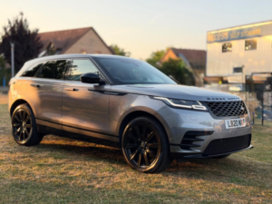 2020 Land Rover Range Rover Velar 2.0 D180 R-Dynamic Se Auto 4WD Euro 6 (s/s) 5dr in Grey — image 5