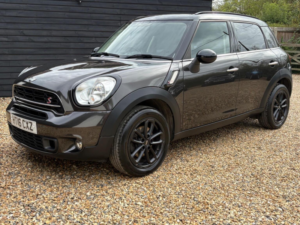 2016 MINI Countryman 2.0 Cooper Sd Euro 5 (s/s) 5dr in Grey — image 3