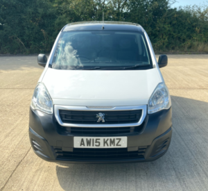 2015 Peugeot Partner 1.6 Hdi 850 Se in White — image 5
