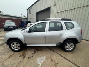 2012 Dacia Duster 1.5 Dci Laureate Euro 5 5dr in Other — image 3