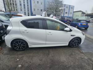 2014 Toyota Aqua Gs Gazoo Sport 1.5 Hybrid 5dr Auto Jdm Prius C in White — image 4