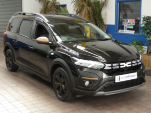 2024 Dacia Jogger 1.0 Tce Extreme MPV 5dr Petrol Manual Euro 6 (s/s) (110 Ps) in Black — image 5