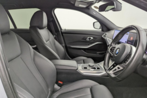 2025 BMW 3 Series 2.0 320i M Sport Touring 5dr Petrol Auto Euro 6 (s/s) (184 Ps) in Grey — image 3