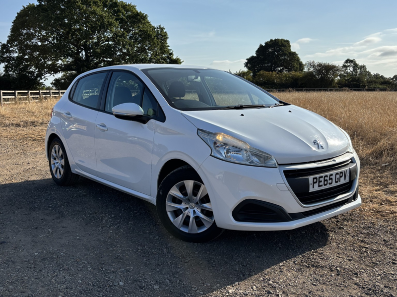 2015 Peugeot 208 1.0 Puretech Access in White — image 1