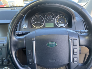 2010 Land Rover Freelander 2 2.2 Sd4 Hse in Grey — image 6