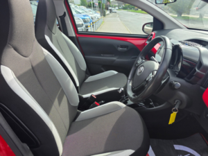 2020 Toyota Aygo 1.0 Vvt-I X-Play Hatchback 5dr Petrol Manual Euro 6 (71 Ps) in Red — image 3