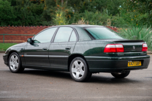 2000 Vauxhall Omega in Green — image 6